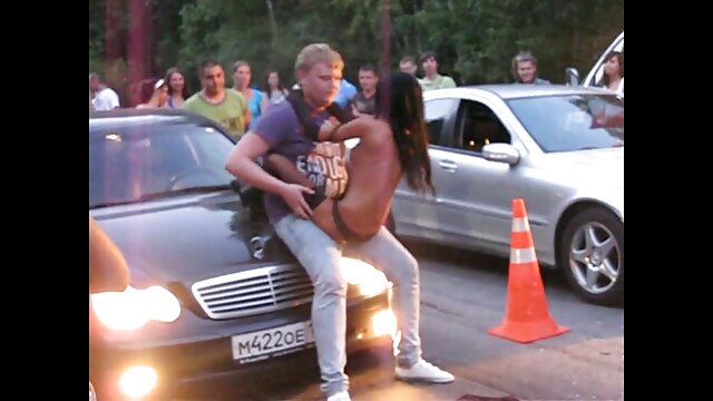 Якісні фільми :  Сучка з прекрасною дупою отримує жердину, засунутий в секс с сестрою її пизду на подушках Фільми для дорослих 