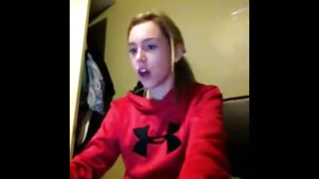 Якісні фільми :  Чорношкіра і біла дівчина porno seks brat i sestra зустрічаються, і вони добре лижуть один одного Фільми для дорослих 