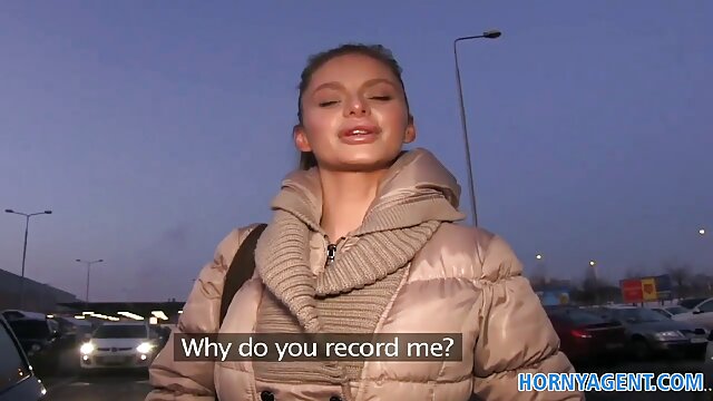 Якісні фільми :  Блондинка з натуральними цицьками робить мінет чоловікові sestra xxx Фільми для дорослих 