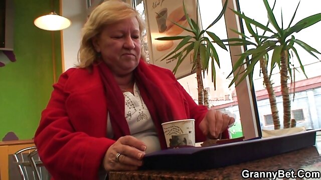 Якісні фільми :  Великий чорний хлопець, який любить блондинистую порно брат і сестра сучку, трахає цю повію Фільми для дорослих 