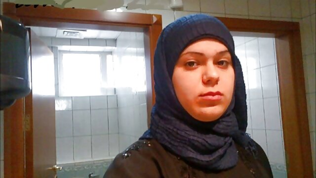 Якісні фільми :  Блондинка кінчає на sestra porno коліна на ліжку, трахнута раком Фільми для дорослих 