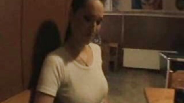 Якісні фільми :  Йонітале Аріель sestra i brat porno Проти Іззі Дельфін Ае Фільми для дорослих 
